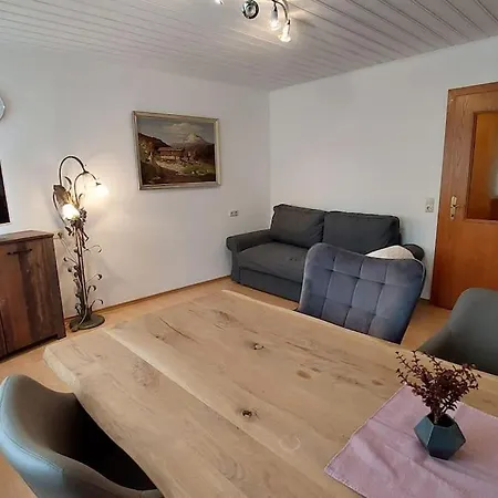 Idyllische Alleinlage Am Bauernhof * Holzhausen